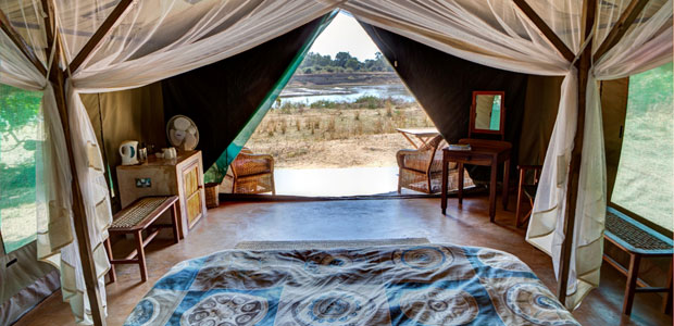 Luxury-tent-interior-&-view-sm