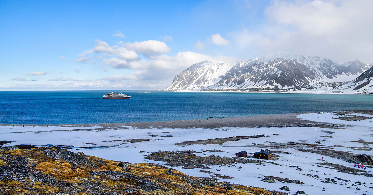 Spitsbergen - MAGDALENFJORD ©Studio PONANT-Sylvain Adenot cropped