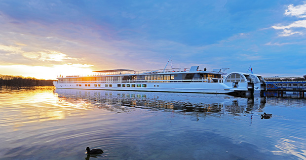 Prague cruises