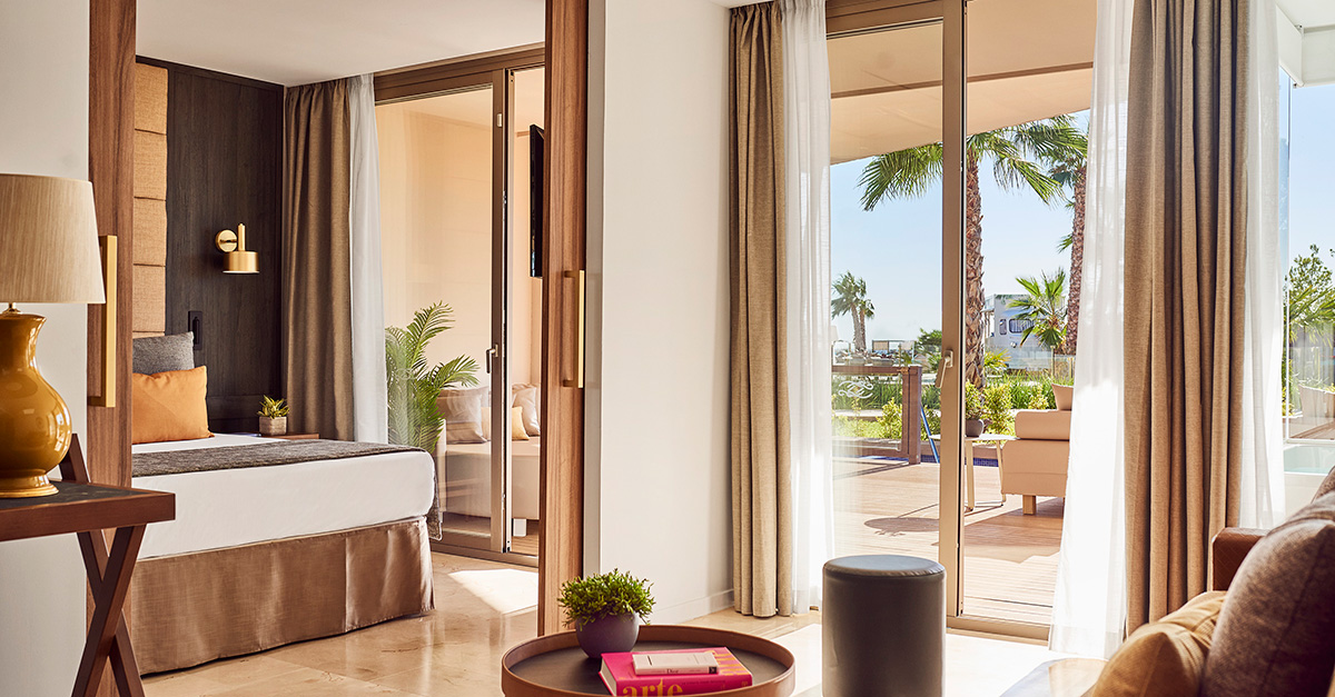 ZafiroPalaceAndratx_Oct21_ZAFIROSUITE_PISCINAPRIVADA_5005_16488 (1)