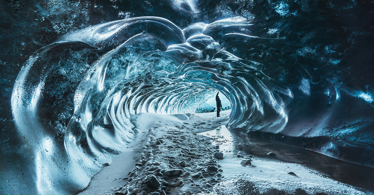 shutterstock_2117986382 cropped