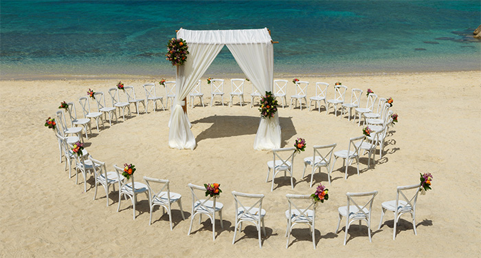 Bahamian Seashells_Aisle to Isle Inspiration_Sandals Royal Bahamian_1