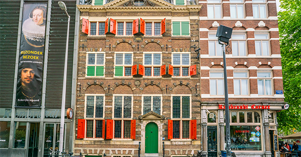 shutterstock_1097384624CreditIvo Antonie de Rooij