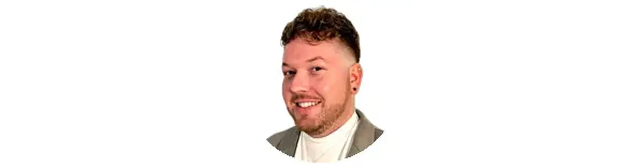 Stephen Thompson circle headshot