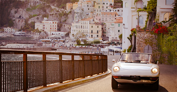 Ananatara_Convento_di_Amalfi_Grand_Hotel_Lifestyle_Vintage_Car_Coastal_View