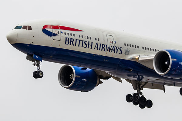 British Airways staff vote for summer strike at Heathrow