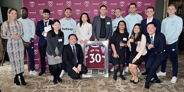 West Ham players join guests at Eva Air's celebration event in London
