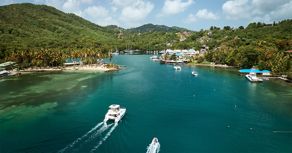 How to see Saint Lucia by sea