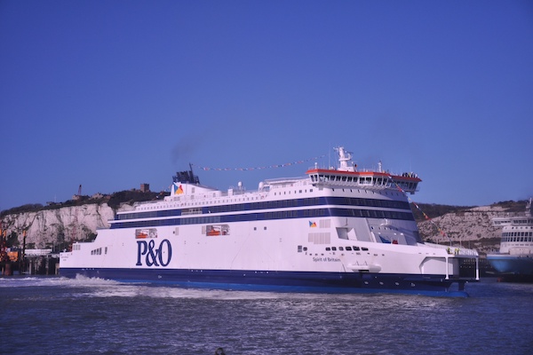 P&O Ferries suspends services ‘for the next few hours’