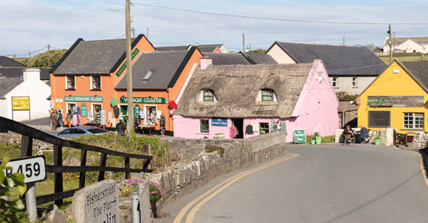Doolin-colourful-street-scene,-County-Clare_resized