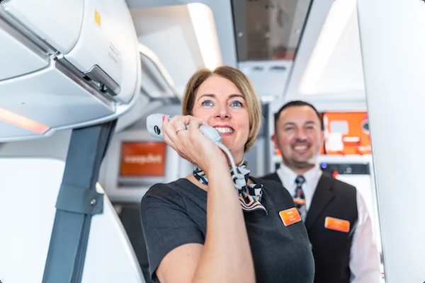 EasyJet cabin crew set for 20% pay rise | Travel Weekly