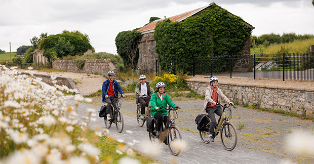 Friends Cycling, Boyne Valley to Lakelands Greenway, Co Meath_master