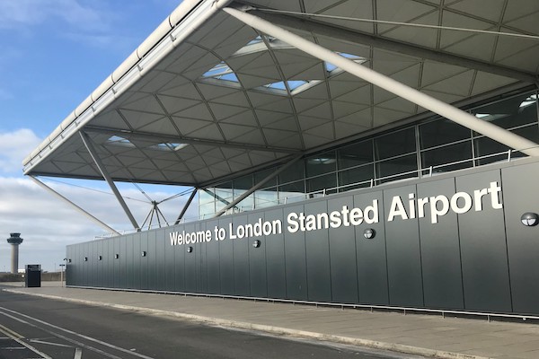 Stansted restores power after terminal outage
