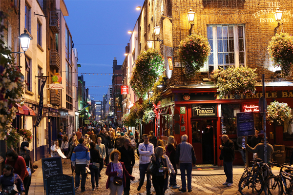 Ireland drops all Covid travel restrictions