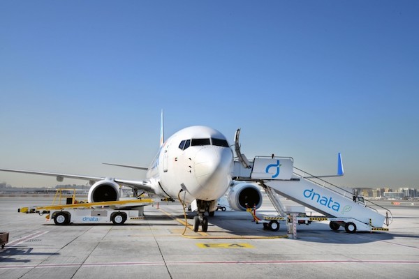 Catering workers at major UK airports ballot to strike