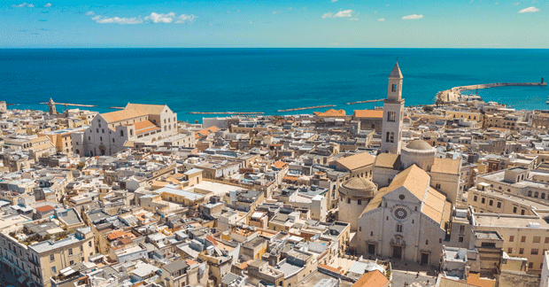 Bari,-Puglia.-Credit---Shutterstock_Fabio-Dell-copy_resized
