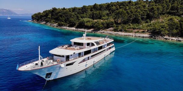 Cruise Croatia luxury small ship, MV Memories.