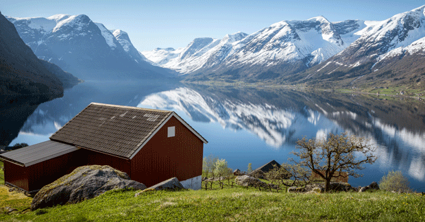 Nordfjord-Norway-HGR.-Credit---Shutterstock_Mikolaj-Niemczewski_resized