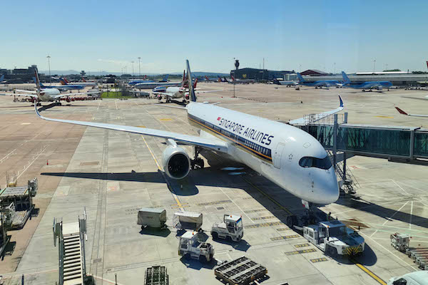 Singapore Airlines Group reports record quarterly profit as demand surges
