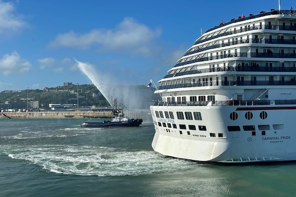 Buoyant cruise bookings reported by Travel Counsellors