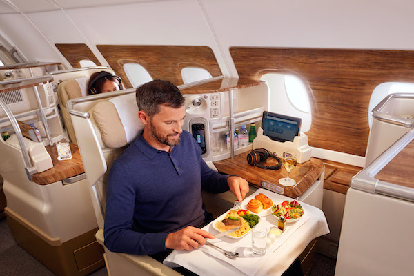 Emirates introduces meal pre-ordering on London flights